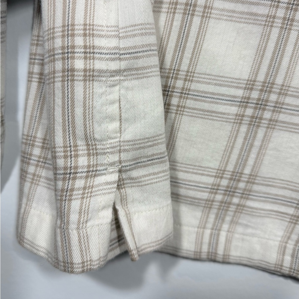 Vince Men's Beige Plaid Shirt Size XL - Picture 8 of 15